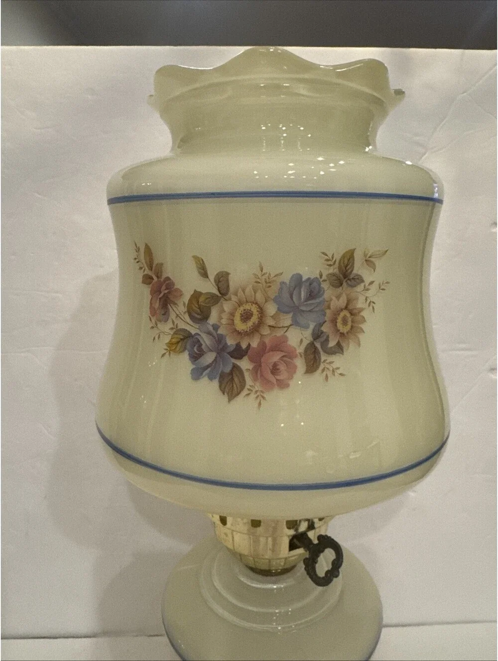 Vintage White Glass Floral Hurricane Table Lamp 1 Way Light Rewired 16.75”
